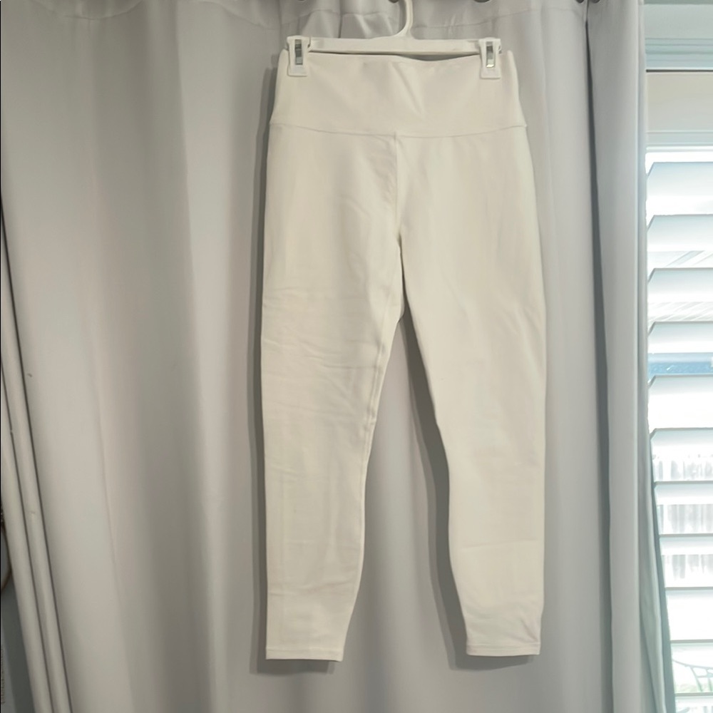 Fabletics White High-Waisted Capri Leggings